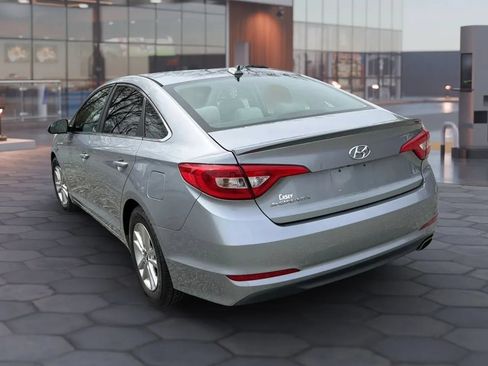 Used 2016 Hyundai Sonata SE FWD image 8