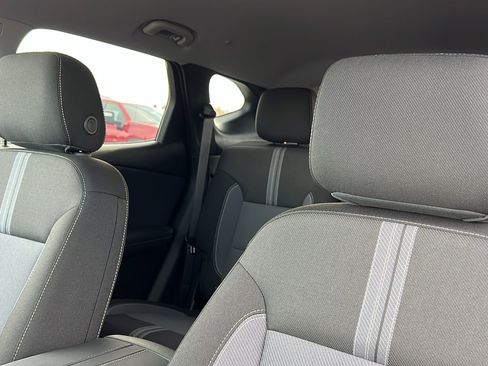 New 2025 Chevrolet Blazer LT w/ Convenience Package image 18