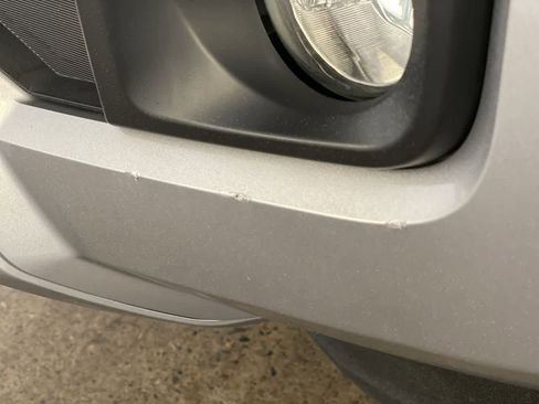 Used 2018 Toyota Tacoma TRD Sport w/ Technology Package image 35