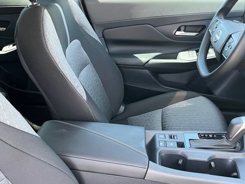 New 2027 Nissan Sentra SV w/ Floor Mat Package FWD image 10