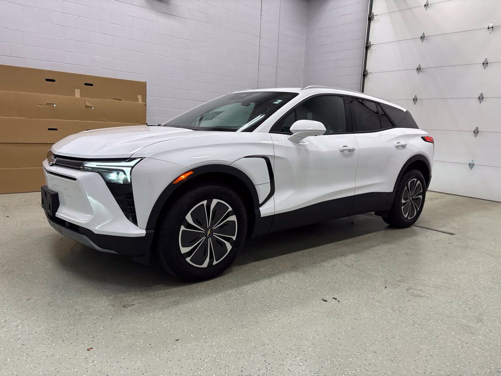 Used 2024 Chevrolet Blazer EV LT AWD/4WD image 8