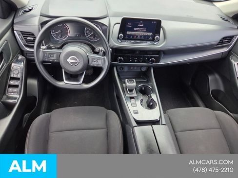 Used 2024 Nissan Rogue S FWD image 9