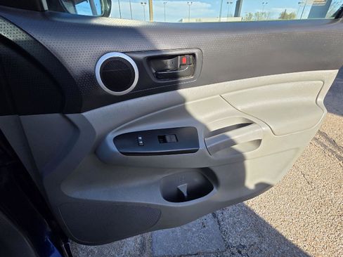 Used 2015 Toyota Tacoma PreRunner w/ TRD Off-Road Package image 26