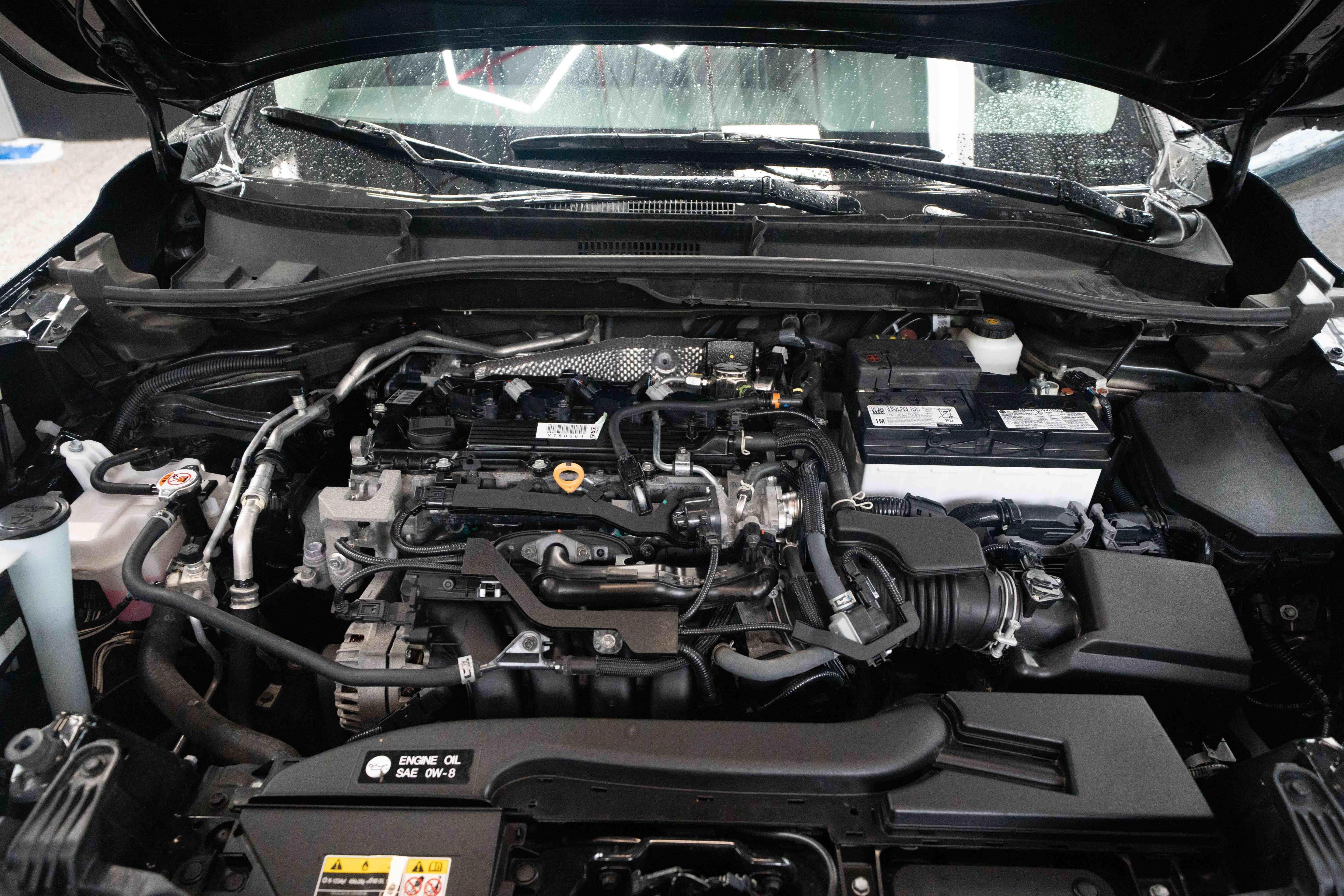 Used 2025 Toyota Corolla Cross XLE AWD/4WD image 31