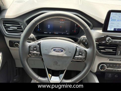 Used 2025 Ford Escape Active w/ Cold Weather Package FWD image 24