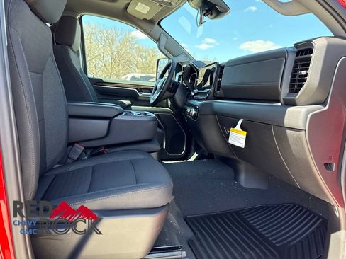 New 2026 GMC Sierra 2500 SLE w/ SLE Value Package; AWD/4WD image 11