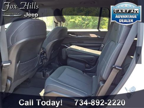 Used 2022 Jeep Grand Cherokee L Laredo w/ Luxury Tech Group I AWD/4WD image 13