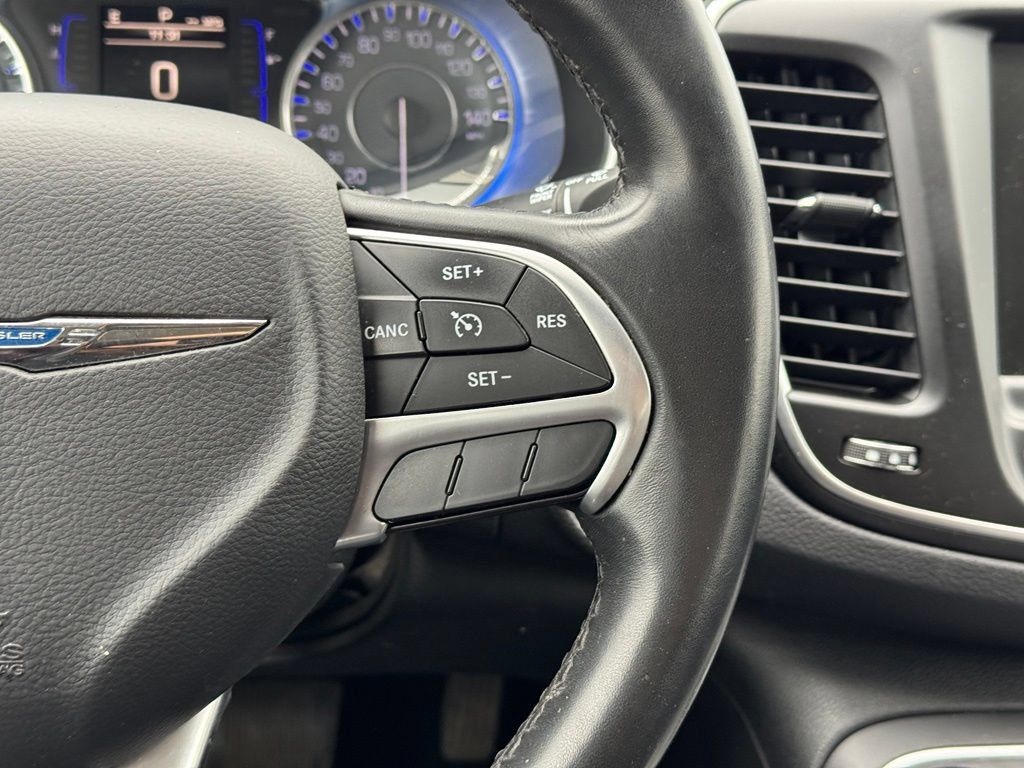 Used 2015 Chrysler 200 Limited w/ Convenience Group FWD image 26