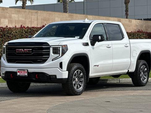 Certified 2025 GMC Sierra 1500 AT4 image 8