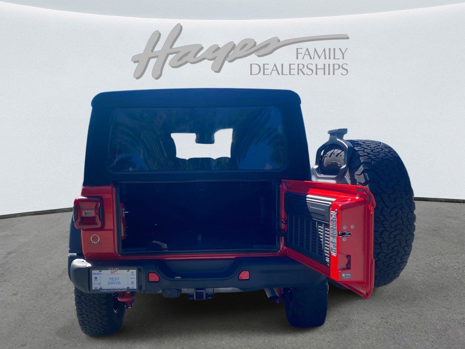 Used 2024 Jeep Wrangler Unlimited Rubicon w/ Capability Package AWD/4WD image 5