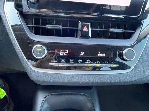 Used 2024 Toyota Corolla LE FWD image 20