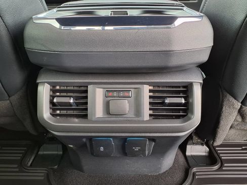 Used 2024 Ford F150 Lariat w/ Equipment Group 502A High AWD/4WD image 18