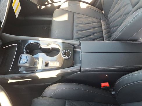 New 2026 Nissan Rogue Platinum image 15