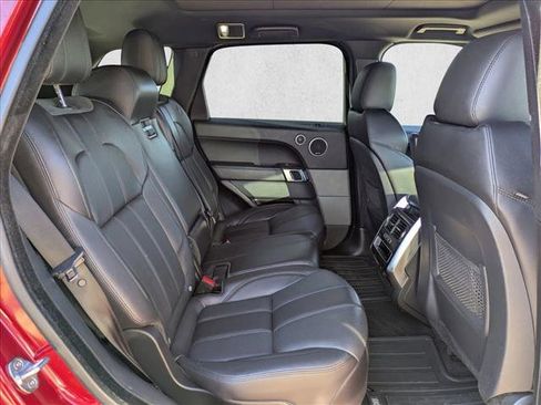 Used 2016 Land Rover Range Rover Sport SE image 22