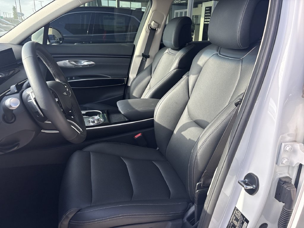 Used 2026 Genesis GV70 2.5T AWD/4WD image 13