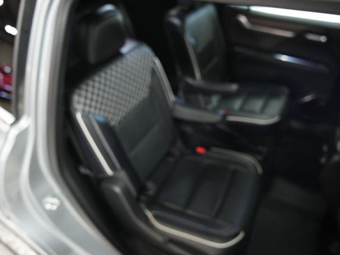 Used 2025 GMC Acadia Denali w/ LPO, Floor Liner Package AWD/4WD image 18