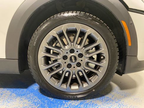 Certified 2025 MINI Cooper S image 26