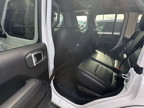 Used 2023 Jeep Wrangler Unlimited Sahara w/ Cold Weather Group image 12