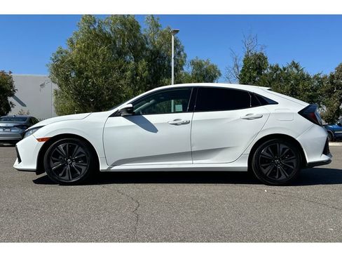 Used 2018 Honda Civic EX image 2