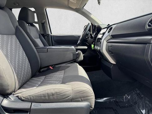 Used 2018 Toyota Tundra SR5 RWD image 16