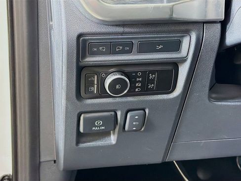 Used 2023 Ford F150 Lariat AWD/4WD image 30