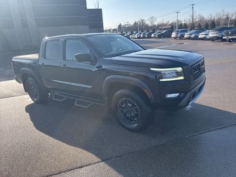 Used 2022 Nissan Frontier PRO-4X w/ Pro-4X Premium Package image 8