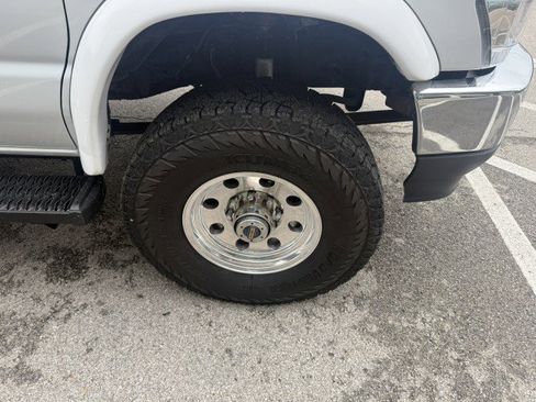 Used 2013 Ford E-350 and Econoline 350 Super Duty Wagon w/ Shuttle Bus Prep Pkg image 17