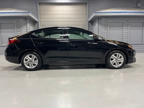 Used 2019 Hyundai Elantra Value Edition FWD image 8