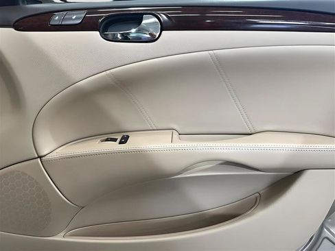 Used 2007 Buick Lucerne CXL FWD image 18