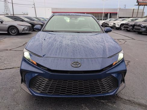 Used 2026 Toyota Camry SE w/ Convenience Package FWD image 8
