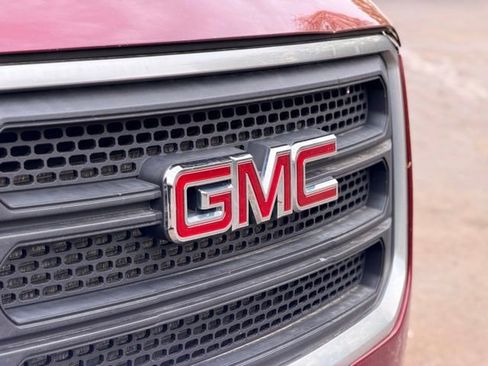Used 2016 GMC Acadia SLE AWD/4WD image 29