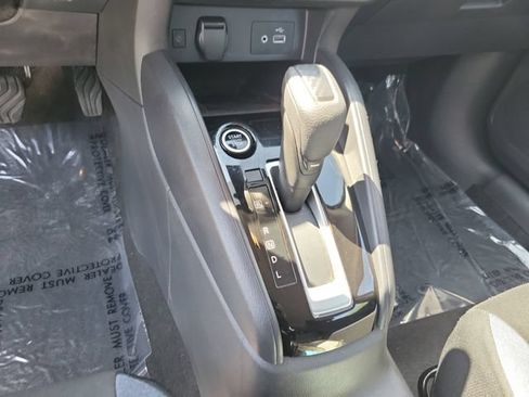 Used 2025 Nissan Versa SV FWD image 19