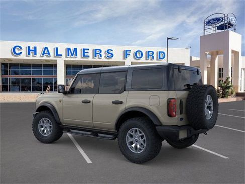 New 2025 Ford Bronco Badlands image 4