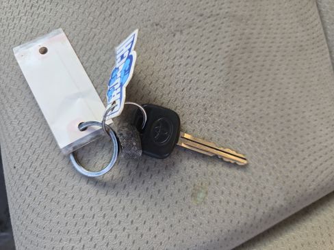 Used 2009 Toyota Yaris Sedan image 37