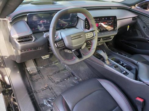 Used 2024 Dodge Charger R/T w/ Plus Group image 3