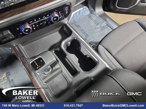 New 2026 GMC Sierra 1500 Elevation image 24