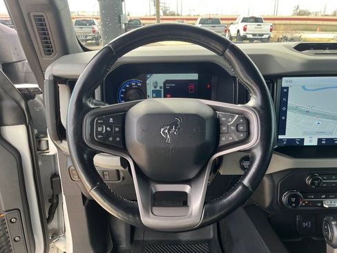 Used 2021 Ford Bronco Badlands image 24