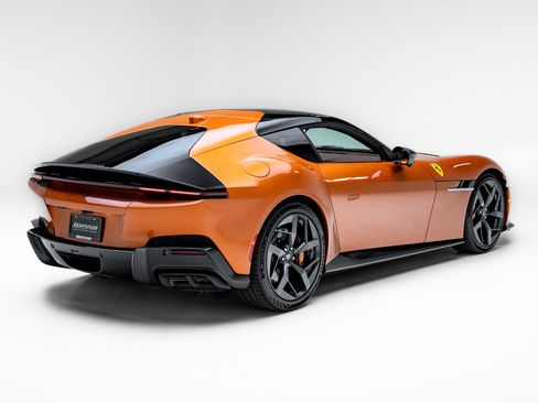 Used 2025 Ferrari 12Cilindri RWD image 29