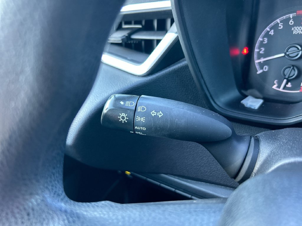 Used 2022 Toyota Corolla LE FWD image 19