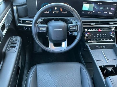 Used 2025 Hyundai Santa Fe SEL image 10