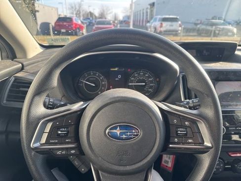Used 2017 Subaru Impreza 2.0i Premium image 16