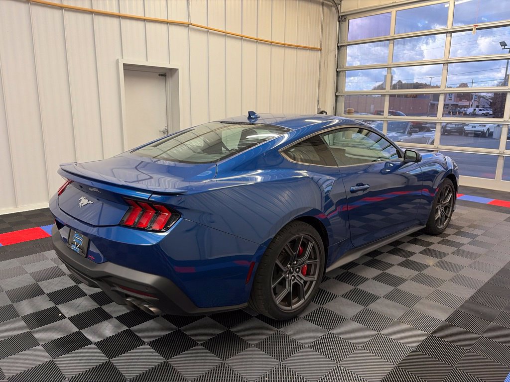 Used 2024 Ford Mustang Coupe w/ 2.3L High Performance Package RWD image 4