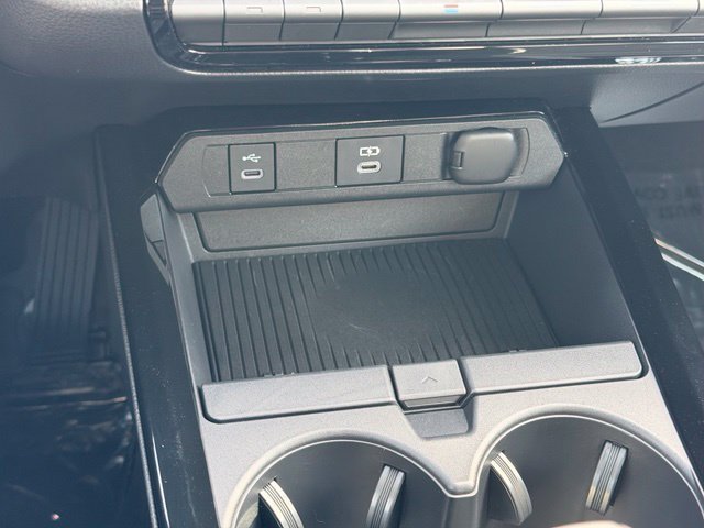 Certified 2026 Toyota Prius XLE AWD/4WD image 27