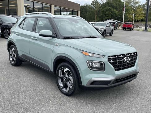 New 2026 Hyundai Venue SEL image 4