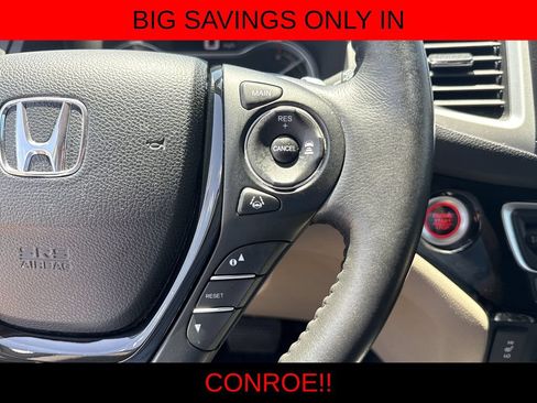 Used 2016 Honda Pilot Touring image 18