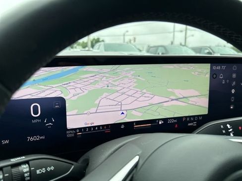 Certified 2025 Buick Envision Preferred AWD/4WD image 38