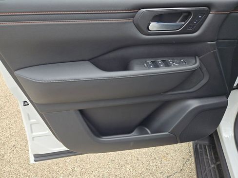 New 2025 Nissan Armada PRO-4X image 20