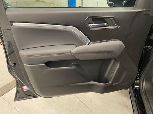 Used 2023 Chevrolet Colorado Z71 w/ Z71 Convenience Package 2 AWD/4WD image 23