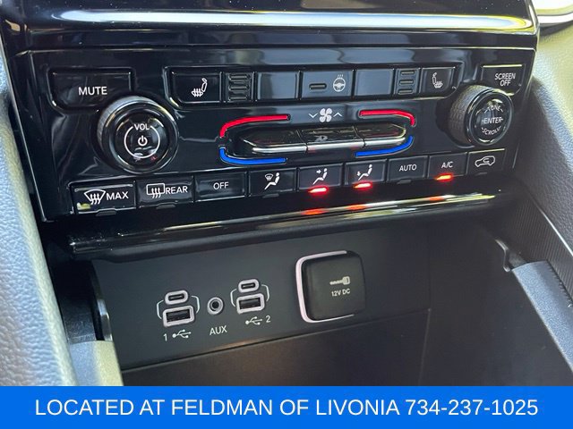 Used 2024 Jeep Grand Cherokee Limited AWD/4WD image 18