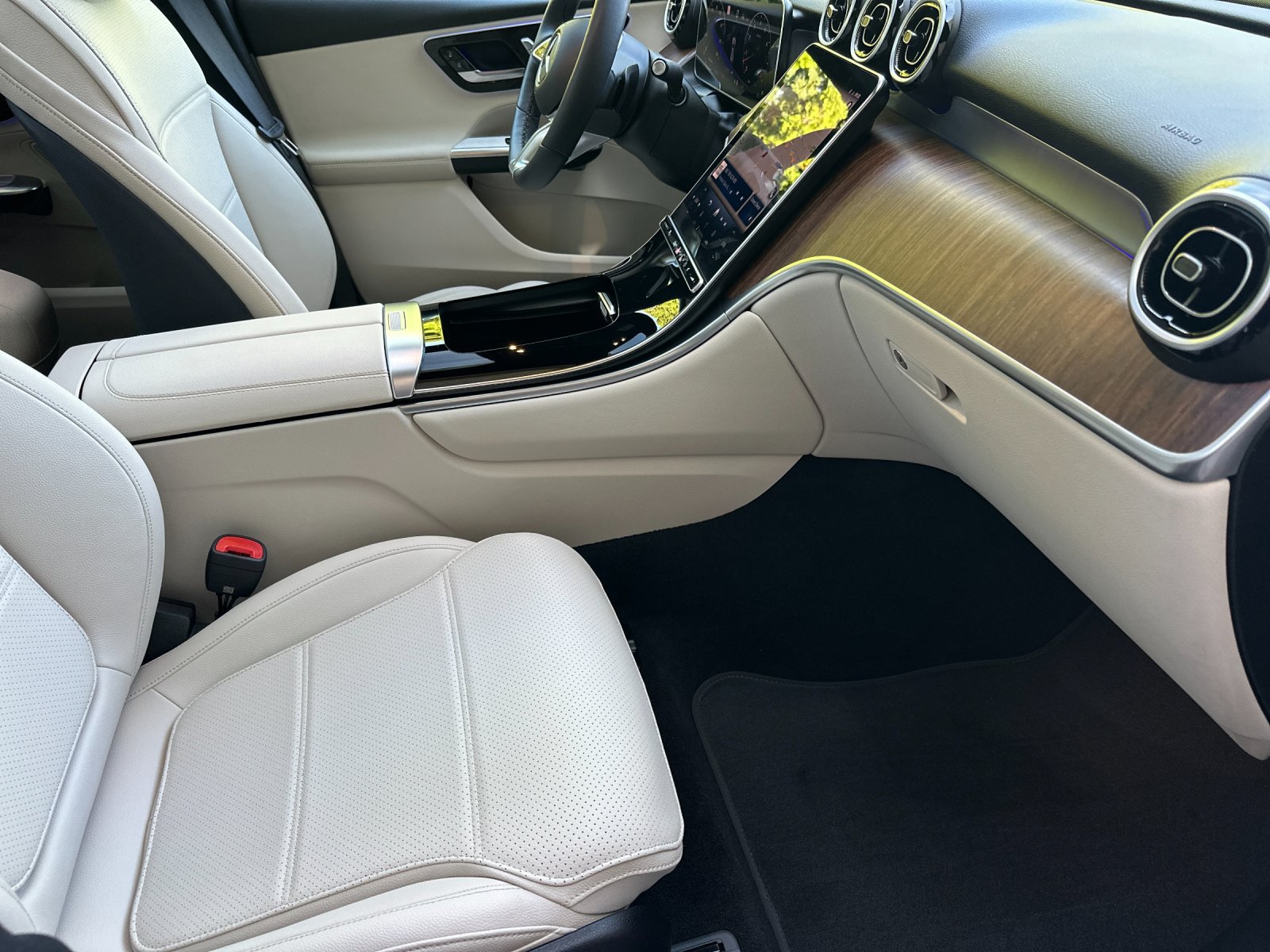 Certified 2026 Mercedes-Benz GLC 300 4MATIC image 16